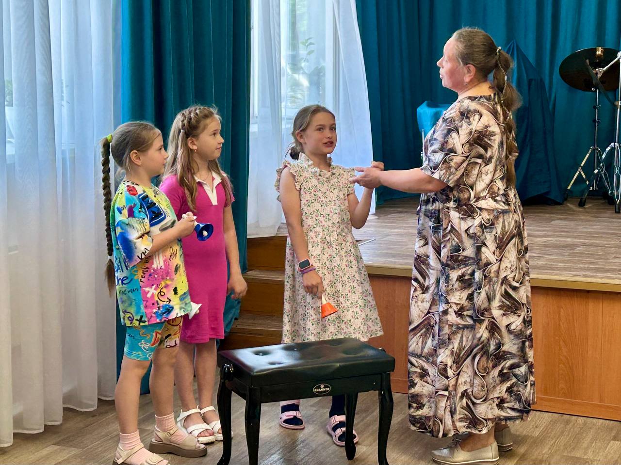 УГАДАЙ МЕЛОДИЮ … УГАДАЙ МЕЛОДИЮ …