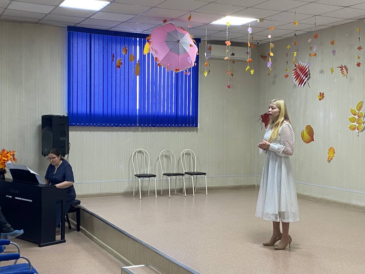 участники